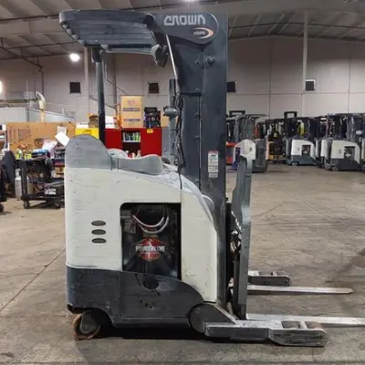 USED 2016 CROWN RR5725-45