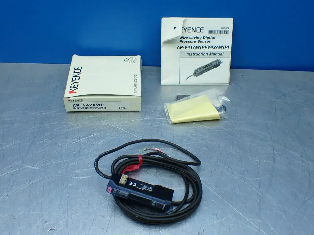 NEW KEYENCE APV42AWP