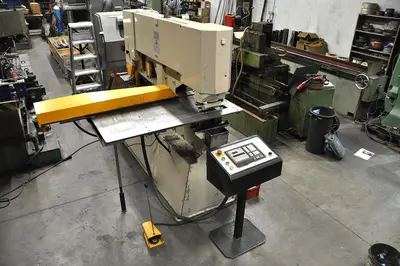 USED GEKA HYDRACROP SD 100 TON CNC