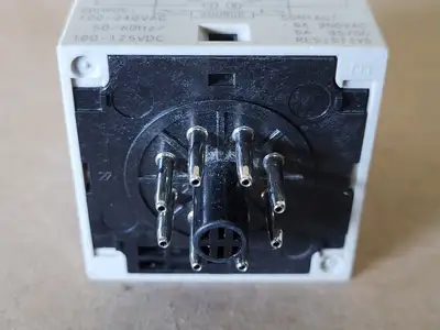 USED OMRON H3CR-A8