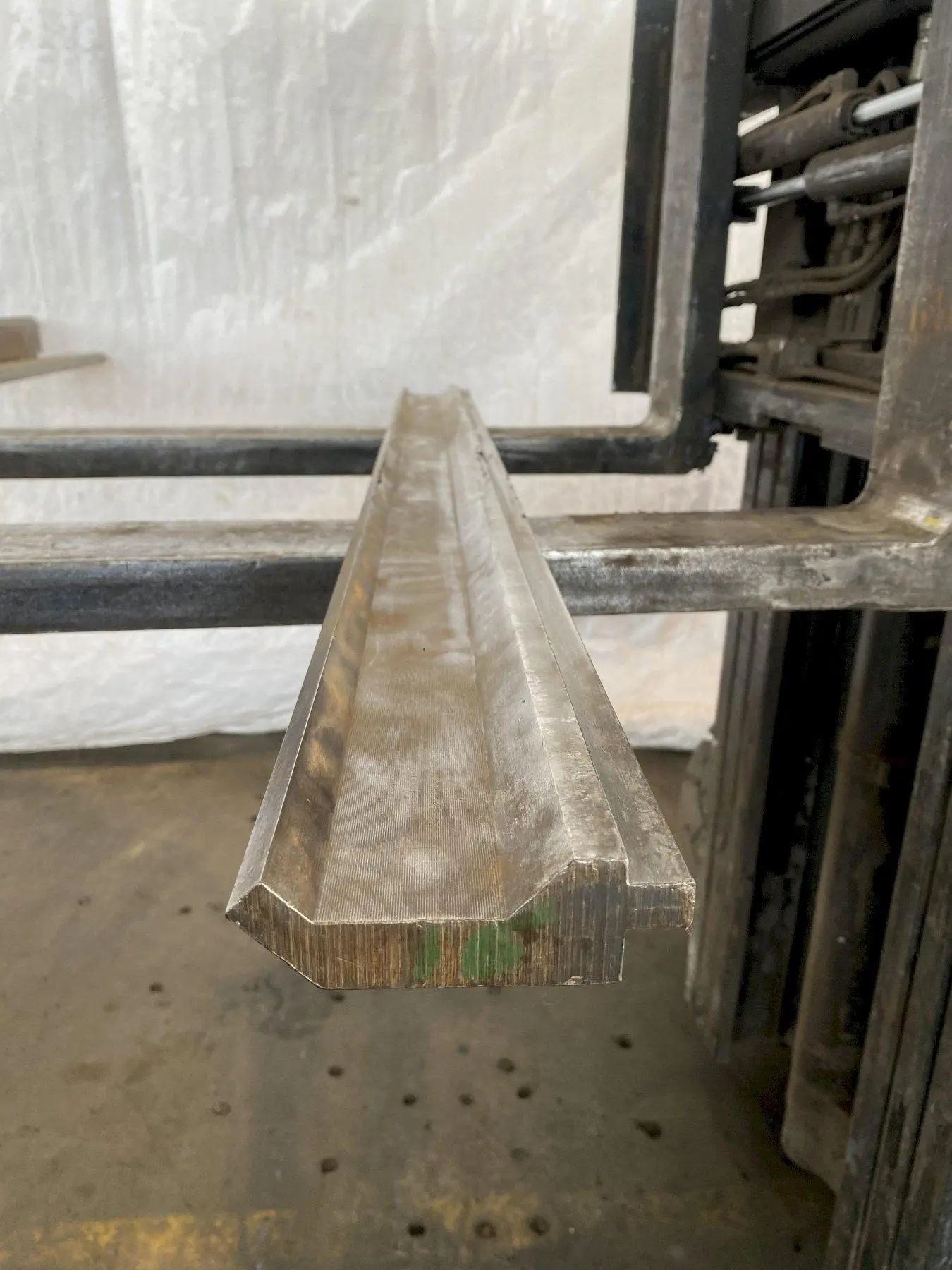 4'10"(58") PRESS BRAKE TOP GOOSE-NECK MALE DIE. STOCK # 0309321