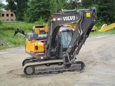 Used 2016 VOLVO EC160EL Crawler Excavators | Abele Tractor #1342871