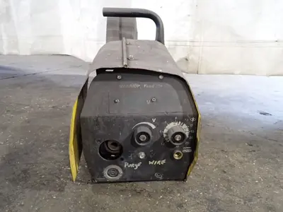 USED ESAB WARRIOR FEED 304