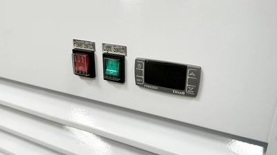 171-0365 31" Single Glass Door Self Contained Freezer