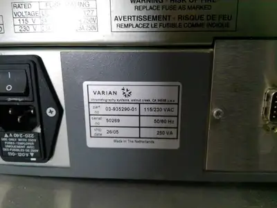 Varian HPLC Liquid Chromatology System w/ Computer