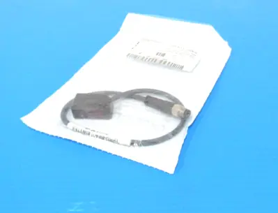NEW OMRON E3ZT81J0SRL-U1 SENSOR EMITTER E3ZT81J0SRLU1