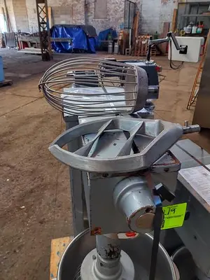 Univex M30 - 30 quart mixer with bowl and beaters