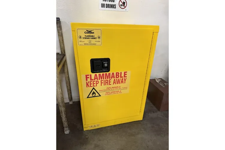 Used _UNKNOWN_ _UNKNOWN_ Hazardous Storage Units Utah US | KD Auctions #1553979
