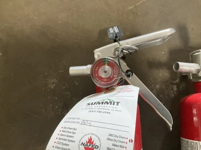 Used _UNKNOWN_ _UNKNOWN_ Fire Extinguishers Michigan US | Miedema Asset Management Group #1487847