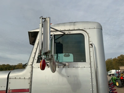 Used 1996 PETERBILT 379 Conventional trucks Michigan US | Miedema Asset Management Group #1568334