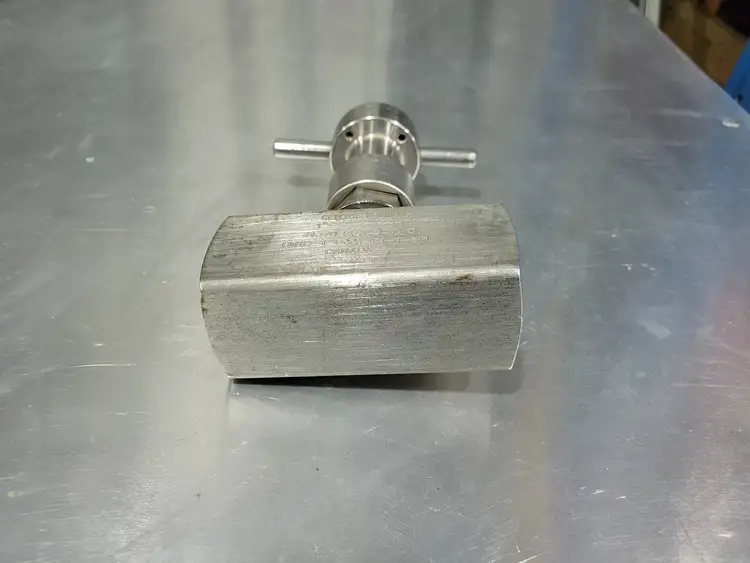 Used CENTURY CM1B-1-F88T-P1-T-SCL Valves/Fittings British Columbia CA | Lenmark #258035