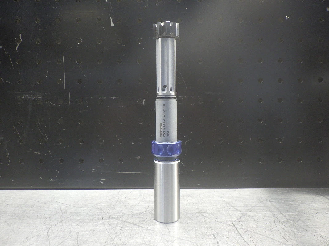 SECO Carbide 10mm Coolant Thru Reamer 10mm Shank PMX12T-FL-10400-25N1 (LOC2888C)