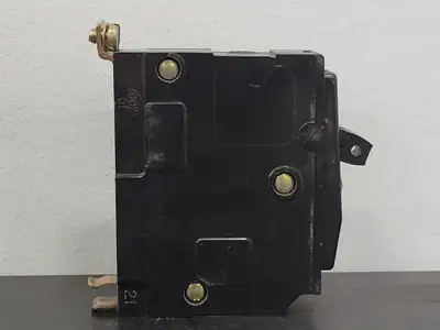USED SQUARE D QOB115