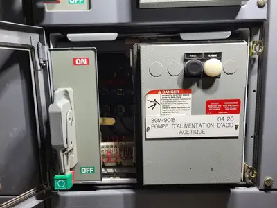 USED SQUARE D MODEL 6