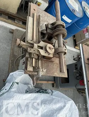 USED YATES AMERICAN #50 SET UP STAND