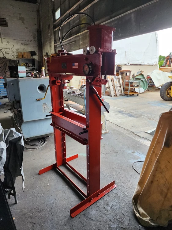 Used NUGIER H40-7 Hydraulic Presses Minnesota US | INTER-PLANT SALES #343842