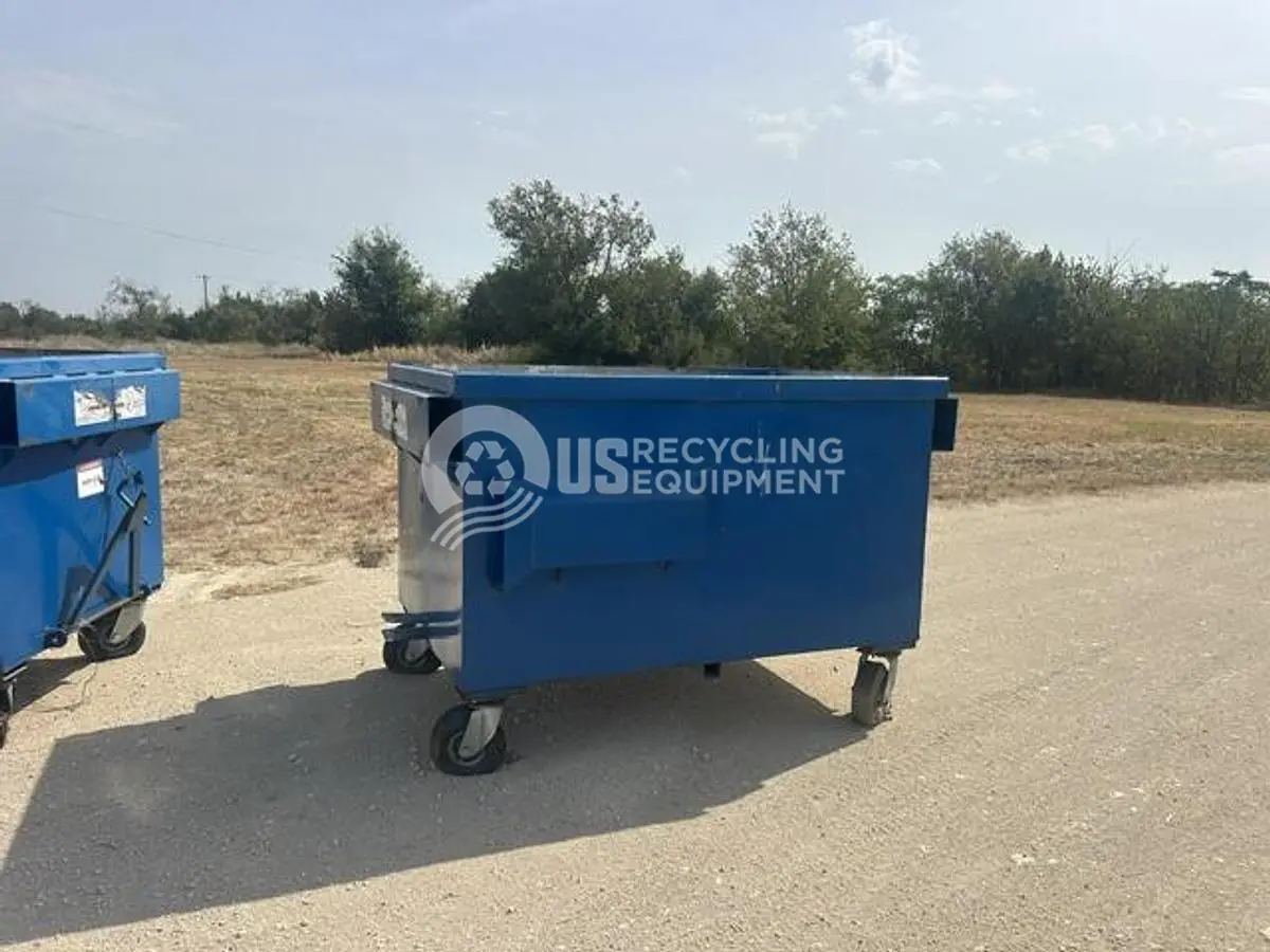 Used UNKNOWN MANUFACTURER USED TWO 2 YARD TOWABLE AND TRAINABLE CARTS Distribution and Warehouse Trolleys Texas US | US Recycling Equipment #1419601