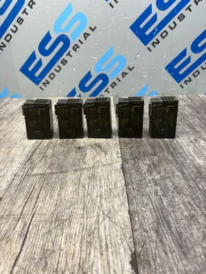 SIEMENS 6ES7 138-4FB03-0AB0 Electrical/PLC/Automation | ESS Industrial Equipment Sales (5)