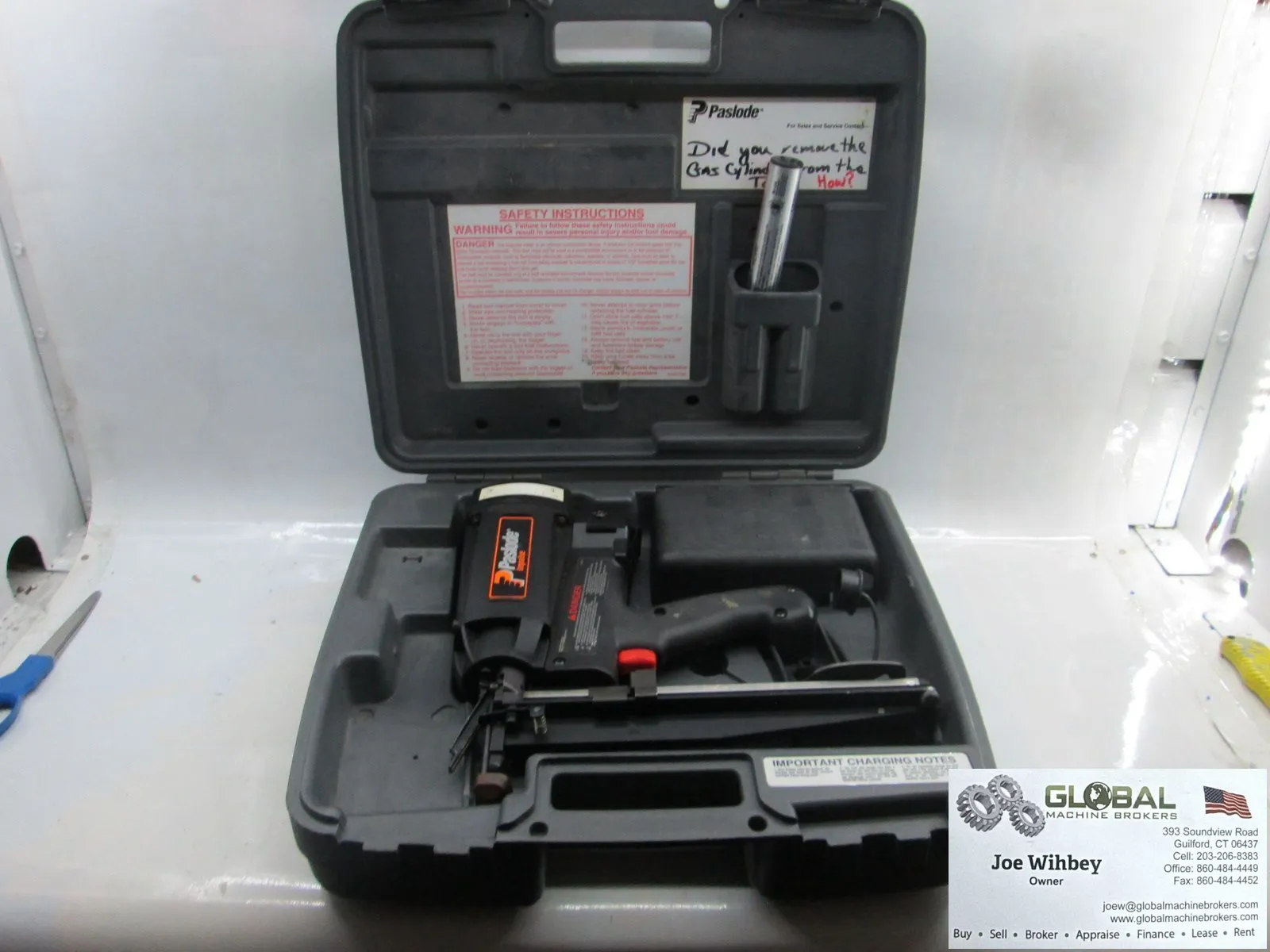Paslode IM250 Solid State Finish Nailer 16 Gauge Straite Nail Gun