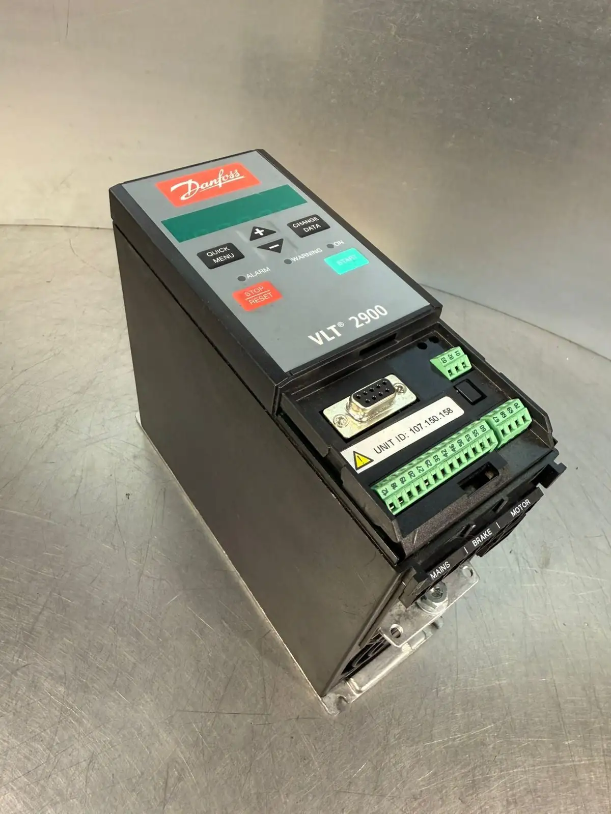 Danfoss Vlt 2900 195N2190 VLT2915PT4B20STR0DBF00A21C1 1.5kW 2HP (3.3.4)