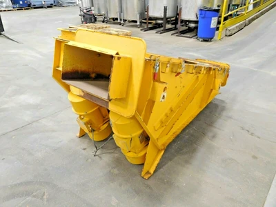 Used IFE UE 900x2000 FSD LM 656T Rectangular Screeners Ohio US | Equipment Recovery Corp. #1331375