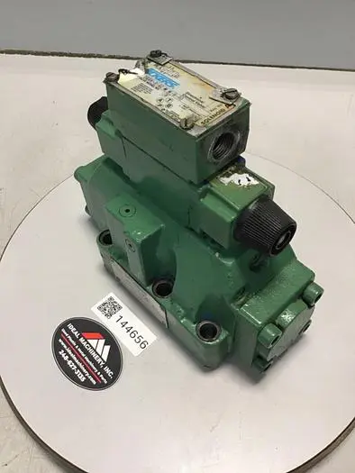 Used VICKERS DG4V-3-6C-M-W-B-40 Valves/Fittings Michigan US | Ideal Machinery #574171