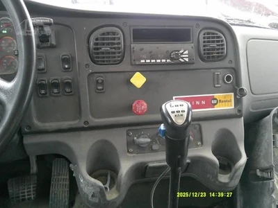 Used 2019 FREIGHTLINER BUSINESS CLASS M2 106 Reefer Trucks New York US | Beck Equipment #1509306