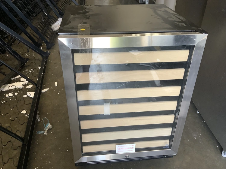 Used ELEMENT EL-54SDTH Bottle Coolers Michigan US | Miedema Asset Management Group #1312878