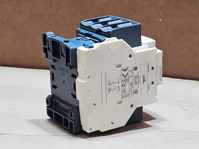 Used TELEMECANIQUE LC1D32 Switchgears British Columbia CA | Lenmark #1438533