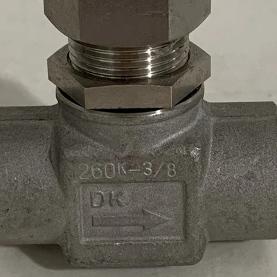 NEW FUJIKIN 260 3/8