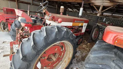 FARMALL 560 Tractor | Iron Listing (12)