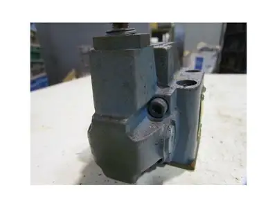 Sperry Vickers XCG-03-1B-30 Reducing Valve Unused