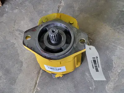 NEW KOMATSU 704-30-42140R