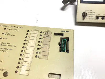 Omron 3G2S6-CPU15 Programmable Controller with Sysmac Pro16 Programming Console
