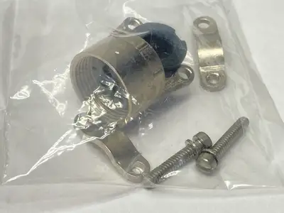 UT014AC | Eaton  Souriau-Sunbank Silver Connector Backshell Cable Clamp - New