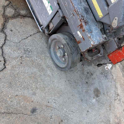 USED 2013 Skyjack SJ3219