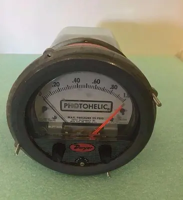 PHOTOHELIC 3001C Max Pressure 25 PSIG