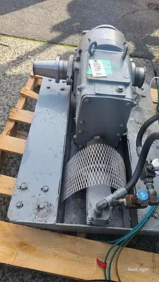 USED SPX/WAUKESHA 220 POSITIVE DISPLACEMENT PUMP