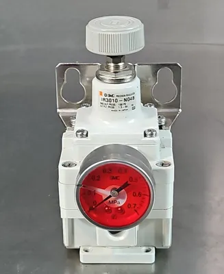 SMC IR3010-N04B Precision Pressure Regulator 6C-10