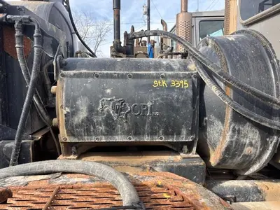 USED 2009 ENERFAB ACID TRUCK