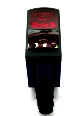 NEW TELEMECANIQUE XUK9LAPSMM12 PHOTOELECTRIC PROXIMITY SWITCH