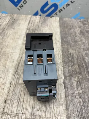 SIEMENS 3RT2047-1AK60 Electrical/PLC/Automation | ESS Industrial Equipment Sales (6)