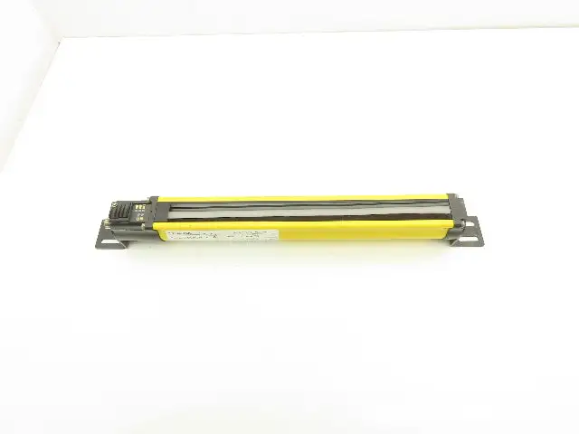 Allen Bradley R4K0320YD GuardMaster Safety Light Curtain Receiver 320mm