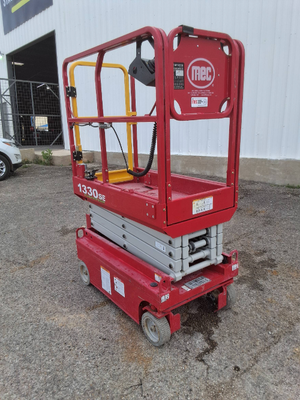 USED 2023 MEC 1330SE