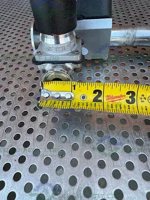 USED 2 ITT PURE FLO 3- WAY 316L DIAPHRAGM VALVE W/ 1" TO 1/2 SANITARY FITTING