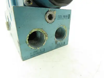 MAC 6316D-000-PM-111DA Pneumatic Directional Valve w/Pressure Regulator 120v