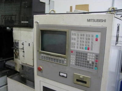 USED 1993 MITSUBISHI DWC300HA