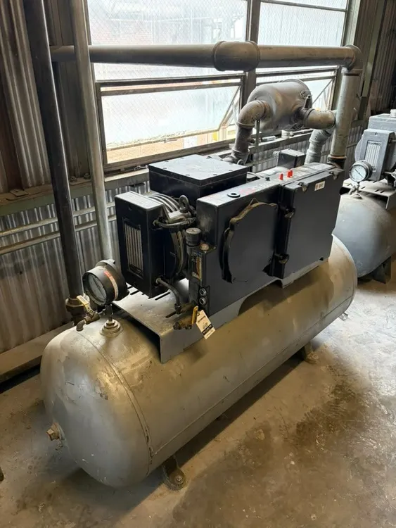 Used TRAVAINI PVL200 Vacuum Pumps New Jersey US | Perry Equipment #1496010