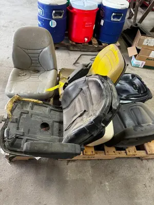 Used _UNKNOWN_ _UNKNOWN_ Parts & Accessories (Material Handling) Ohio US | Myron Bowling Auctioneers Inc #1574273
