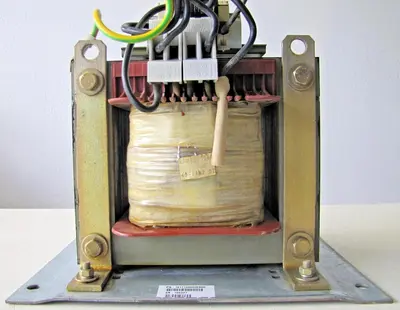 Siemens 5.3 KVA SIDAC-T 4AM6395-0AC40-8AN2  Transformer Input 460V Output 230V